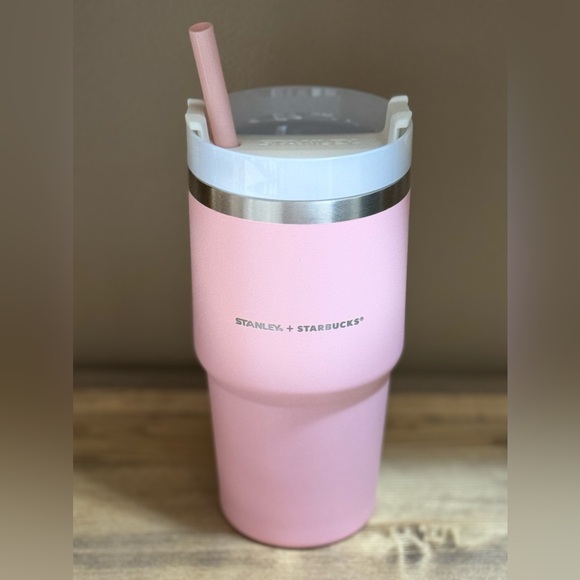 Starbucks + Stanley 2023 Taiwan Valentine's Day Pink 20 oz Straw Cup Tumbler - Picture 2 of 9